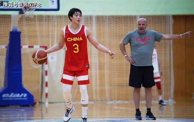 据悉富勒姆方面当前正在努力签下巴西中场安德烈，球队的CEO麦金托什已经在上月飞往巴西进行了谈判。